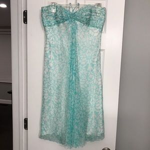 Laundry by Shelli Segal dress